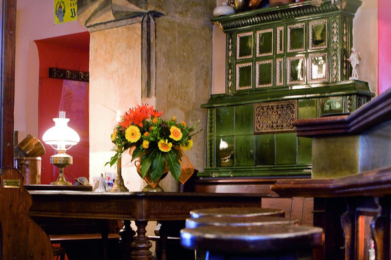 Restaurant Dicker Mann Hotel Zum Blauen Krebs Regensburg Luaran gambar